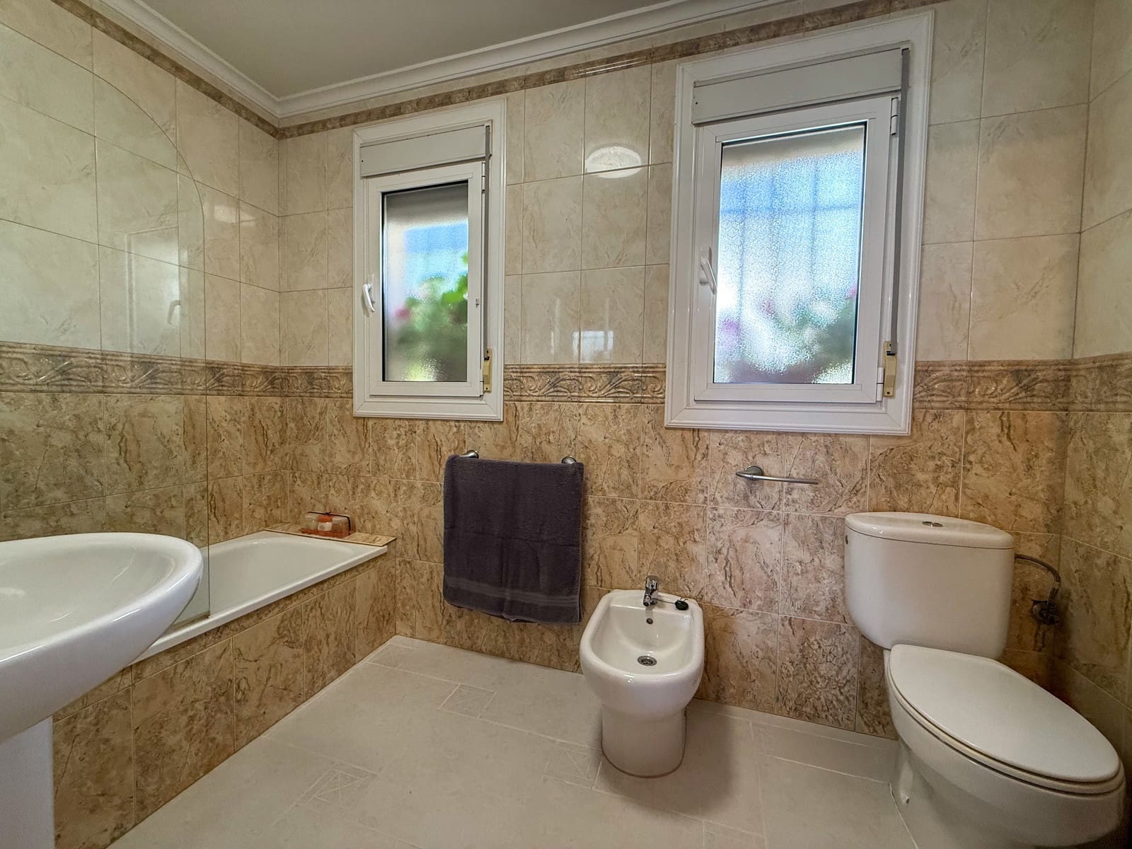 5 camera da letto Villa in vendita in Pego con piscina - 525.000 € (Rif: 9794274)