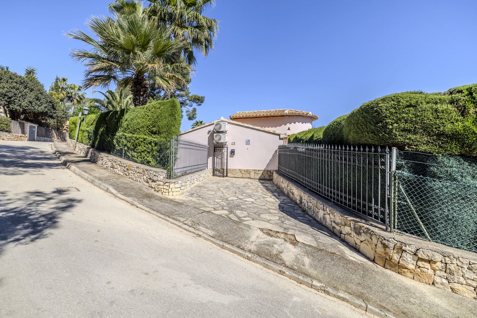 4 sovrum Villa till salu i La Sella med pool - 725 000 € (Ref: 9806206)