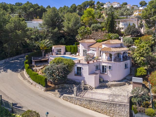 4 sovrum Villa till salu i La Sella med pool - 725 000 € (Ref: 9806206)