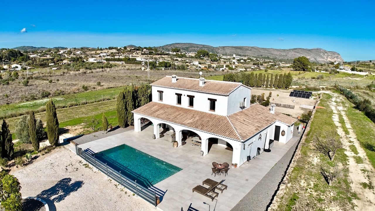 3 Zimmer Villa zu verkaufen in Benissa mit Pool - 1.335.000 € (Ref: 9807775)