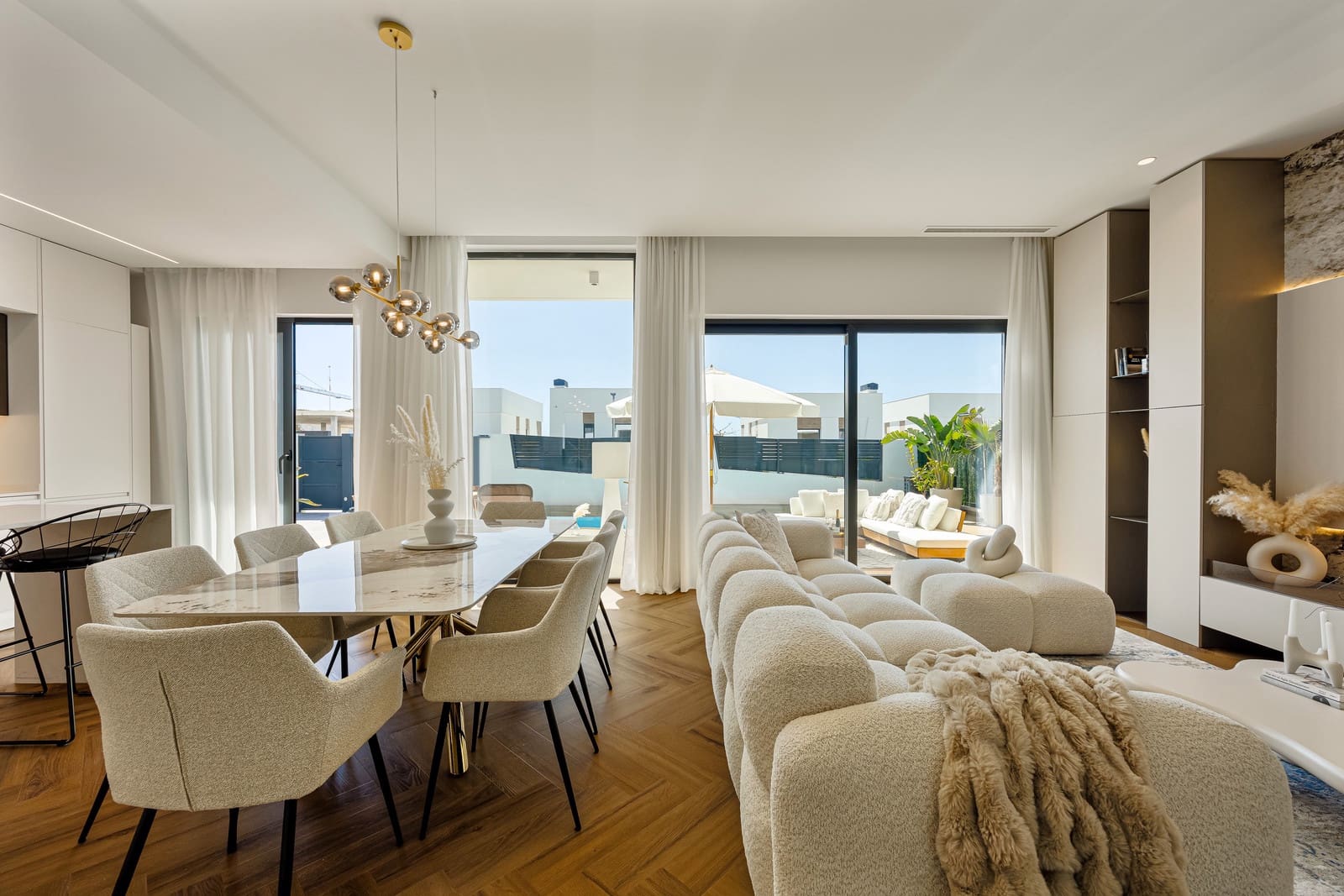 5 sypialnia Willa na sprzedaż w Finestrat z basenem - 798 000 € (Ref: 9813219)