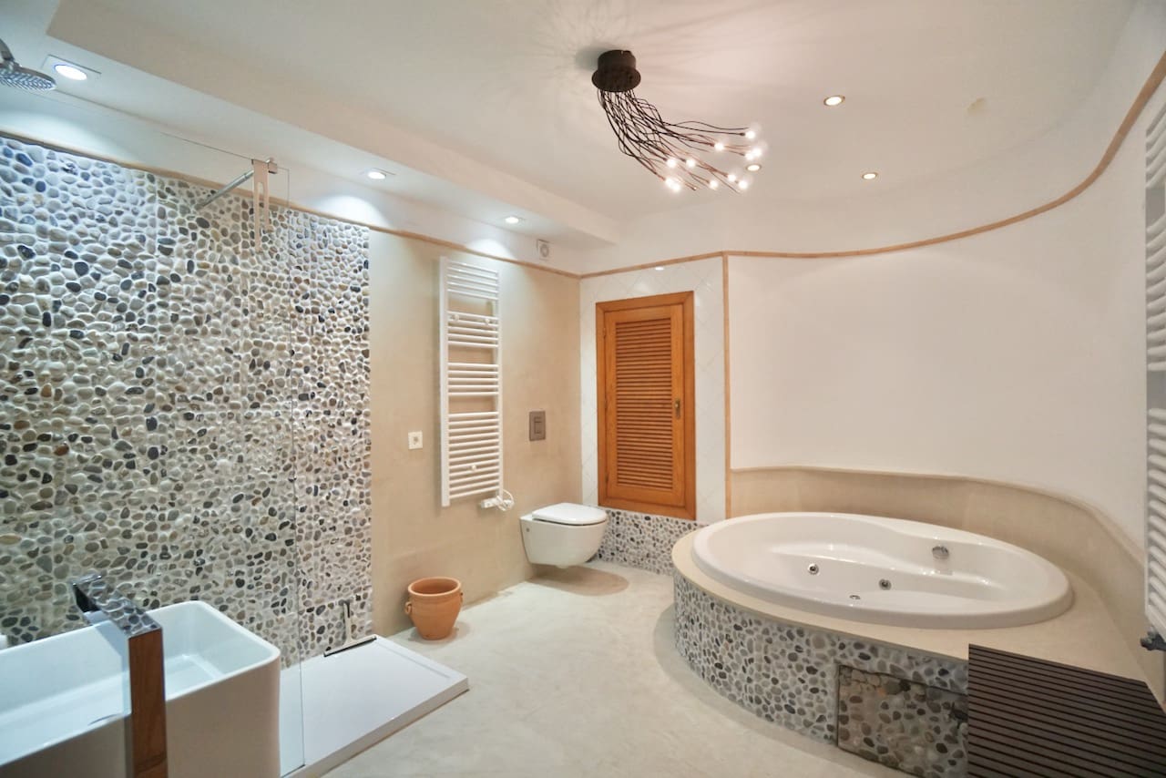 Chalet de 4 habitaciones en Moraira en venta con piscina - 2.495.000 € (Ref: 9813220)