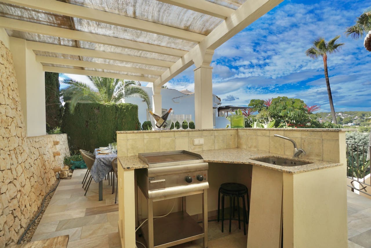 Chalet de 4 habitaciones en Moraira en venta con piscina - 2.495.000 € (Ref: 9813220)