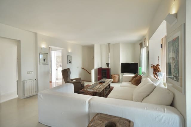 Chalet de 4 habitaciones en Moraira, Teulada-Moraira en venta con piscina - 2.495.000 € (Ref: 9813220)