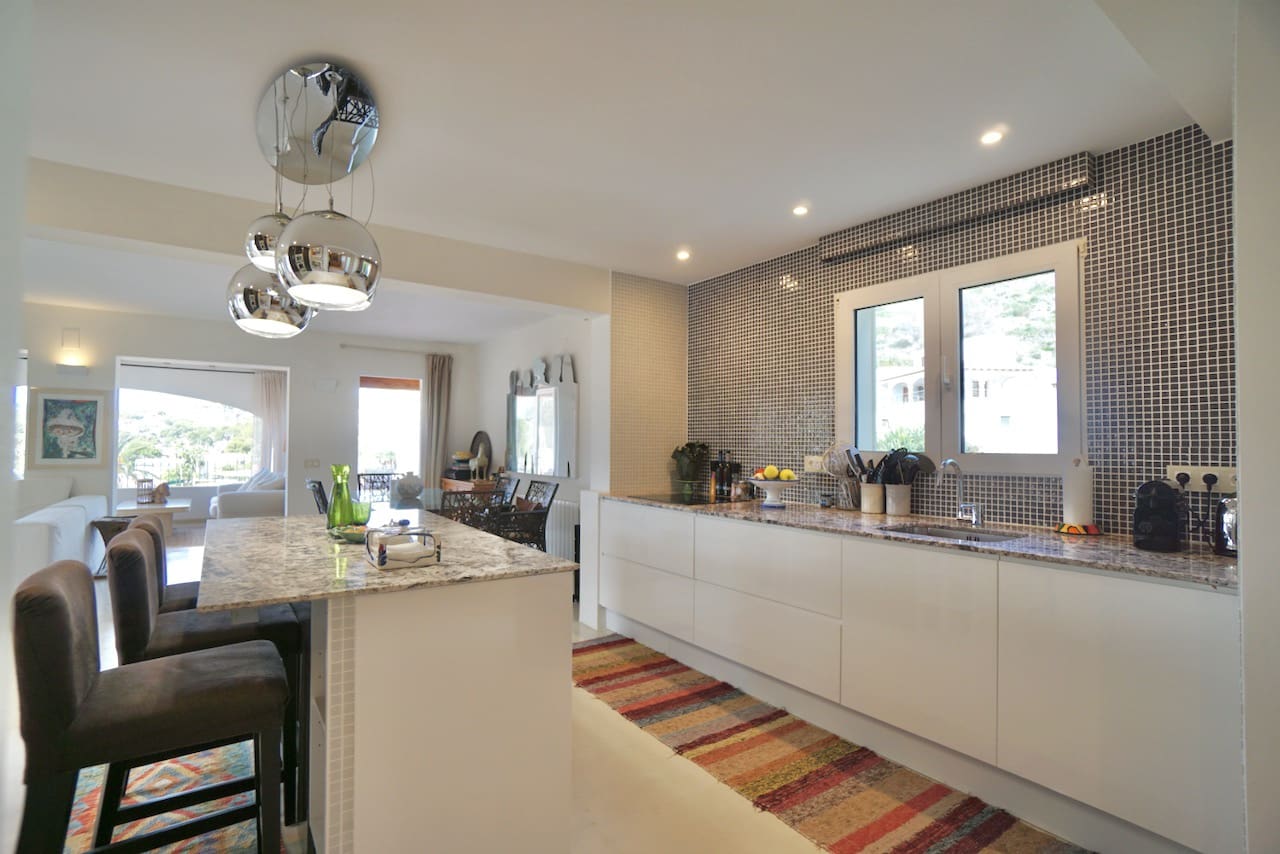 Chalet de 4 habitaciones en Moraira en venta con piscina - 2.495.000 € (Ref: 9813220)