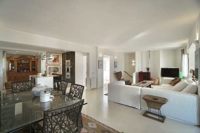 Chalet de 4 habitaciones en Moraira, Teulada-Moraira en venta con piscina - 2.495.000 € (Ref: 9813220)