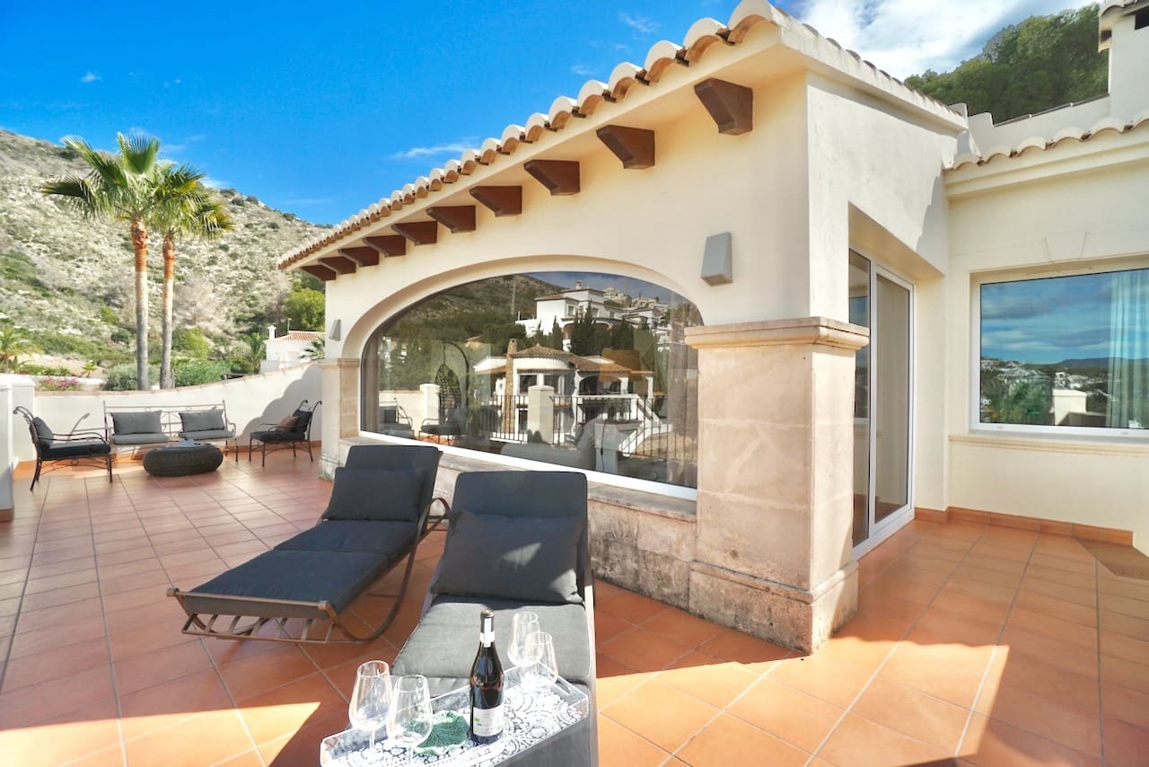 Chalet de 4 habitaciones en Moraira en venta con piscina - 2.495.000 € (Ref: 9813220)