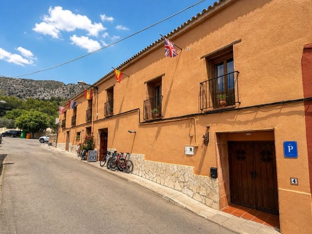 6 soverom Hus til salgs i Sagra - € 625 000 (Ref: 9813221)