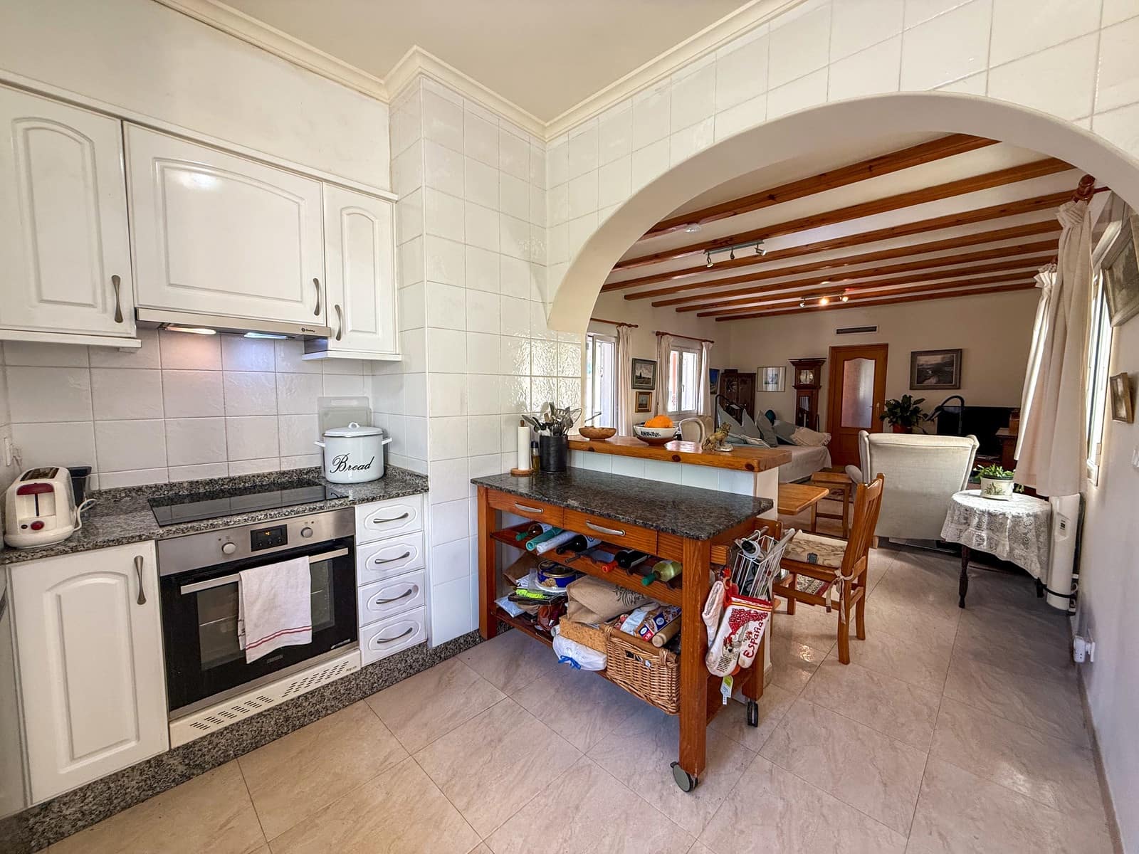 3 Zimmer Villa zu verkaufen in Pedreguer mit Pool - 410.000 € (Ref: 9813222)