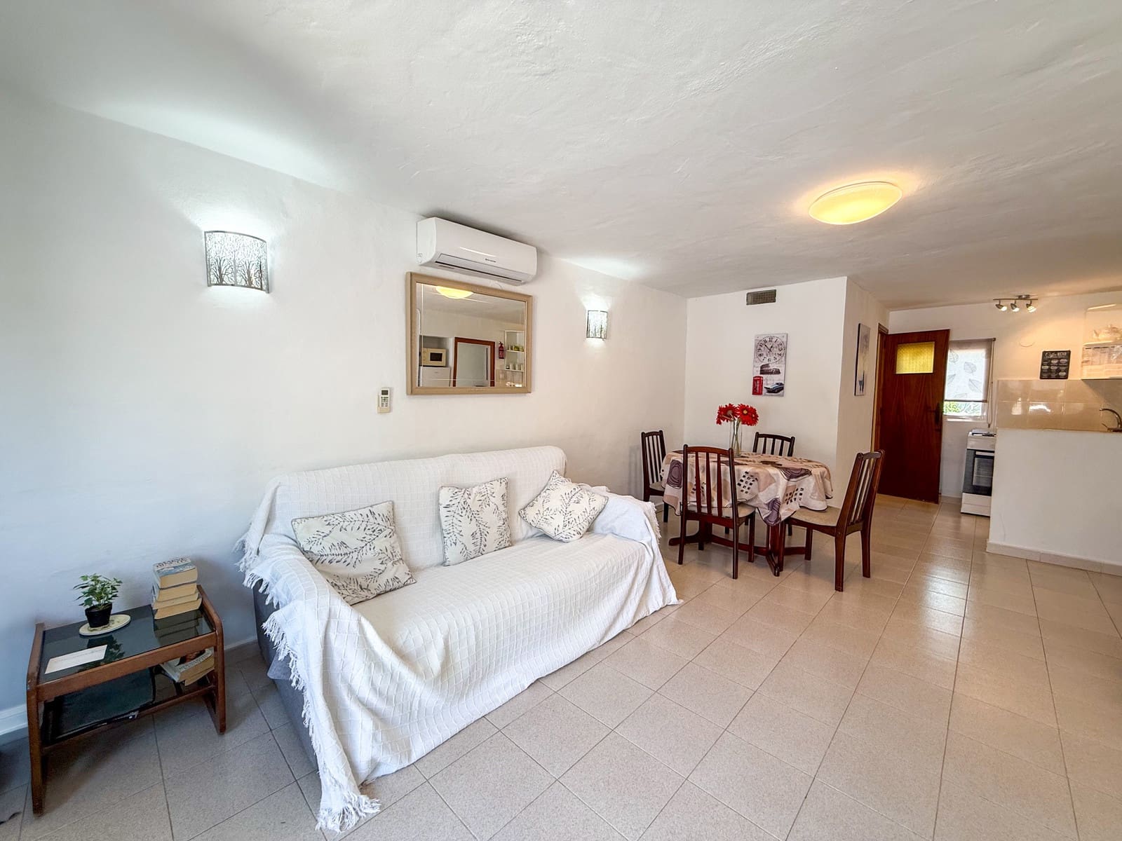 4 soveværelse Villa til salg i Orba med swimmingpool - € 420.000 (Ref: 9817779)