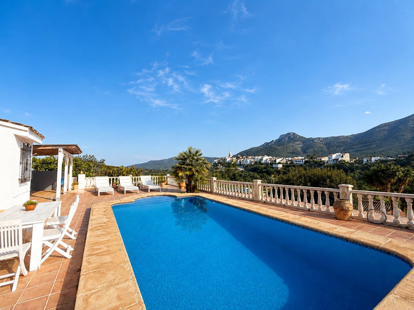 Chalet de 5 habitaciones en Parcent en venta con piscina - 475.000 € (Ref: 9826349)