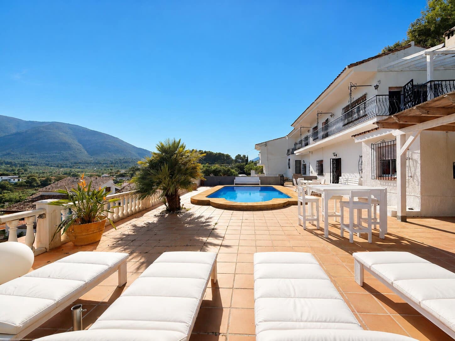 Chalet de 5 habitaciones en Parcent en venta con piscina - 475.000 € (Ref: 9826349)