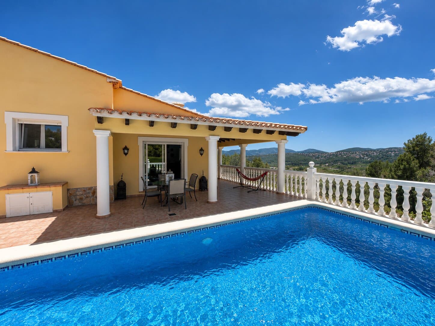 3 Zimmer Villa zu verkaufen in La Sella mit Pool - 660.000 € (Ref: 9830854)