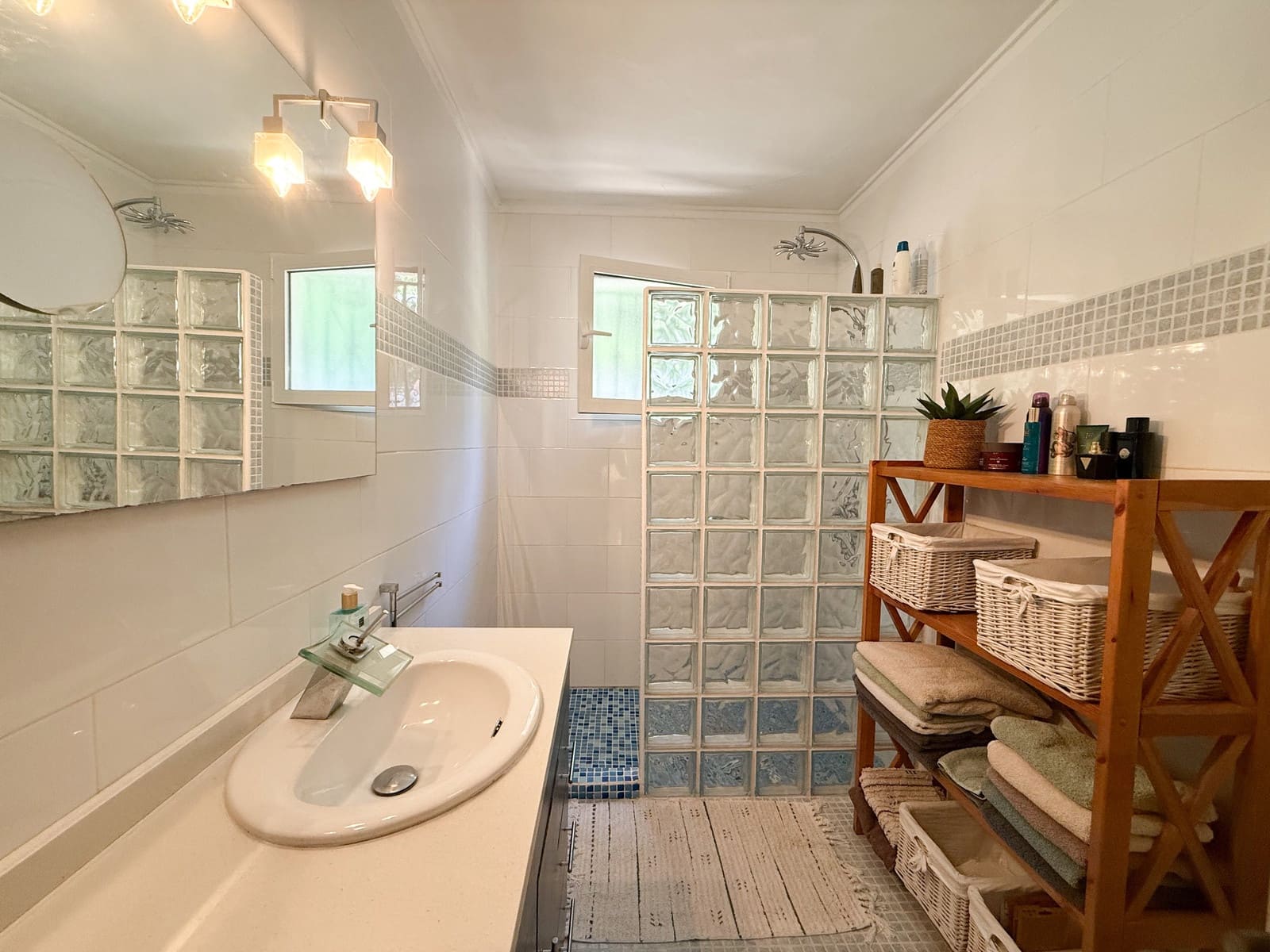 3 bedroom Villa for sale in Benidoleig - € 295,000 (Ref: 9833365)