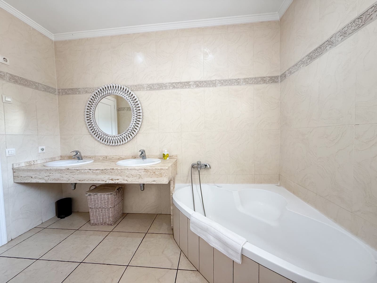 3 sovrum Villa till salu i Javea / Xabia med pool - 949 000 € (Ref: 9838965)
