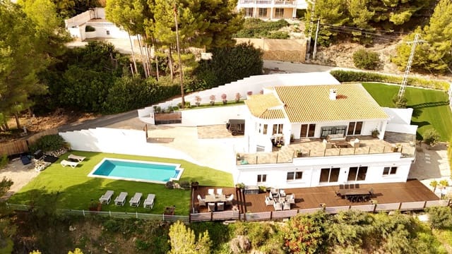 4 sypialnia Willa na sprzedaż w Oltamar - Cucarres, Calpe / Calp z basenem - 899 000 € (Ref: 9864730)
