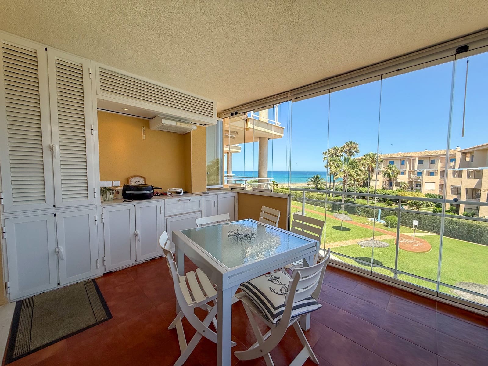 2 soveværelse Lejlighed til salg i Denia med swimmingpool - € 390.000 (Ref: 9915310)