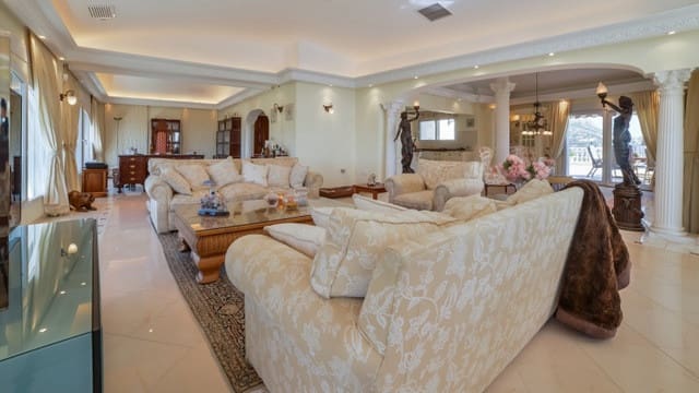 Chalet de 7 habitaciones en Altea en venta con piscina - 1.850.000 € (Ref: 9928875)