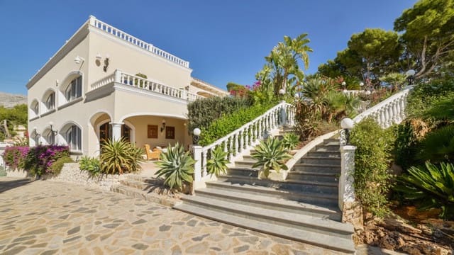 7 bedroom Villa for sale in Altea with pool - € 1,850,000 (Ref: 9928875)