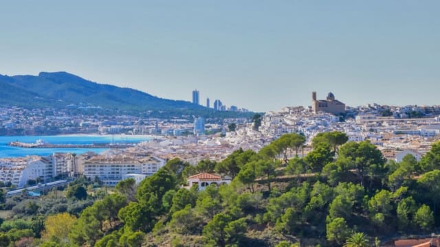 7 bedroom Villa for sale in Altea with pool - € 1,850,000 (Ref: 9928875)