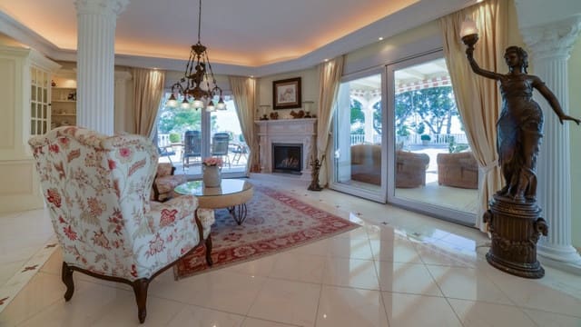 Chalet de 7 habitaciones en Altea en venta con piscina - 1.850.000 € (Ref: 9928875)