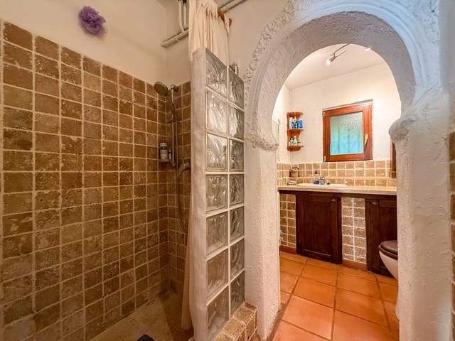 4 soveværelse Villa til salg i Javea / Xàbia med swimmingpool garage - € 643.000 (Ref: 9933655)