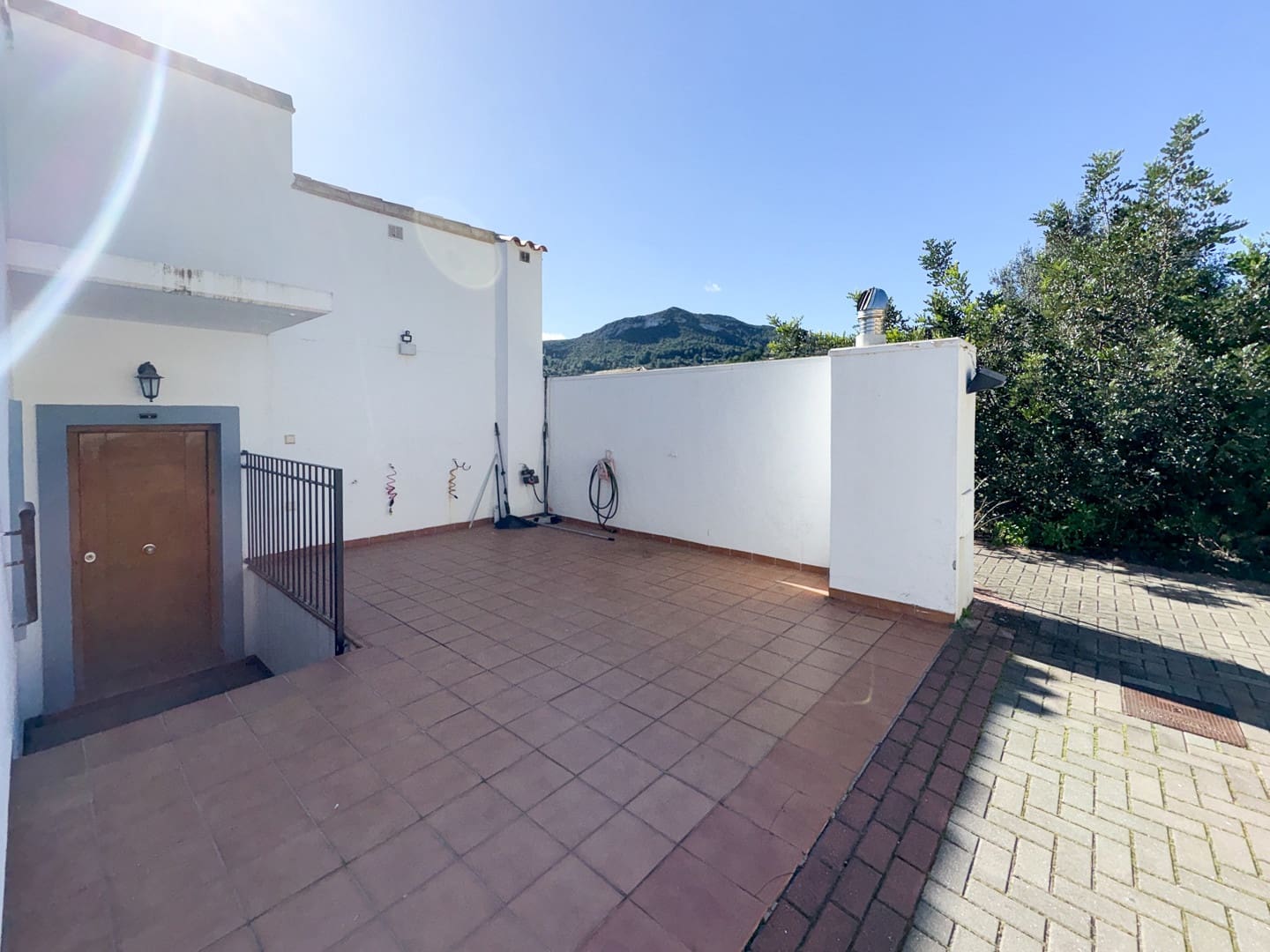 3 sypialnia Dom na sprzedaż w Llosa de Camacho z basenem garażem - 215 000 € (Ref: 9935962)