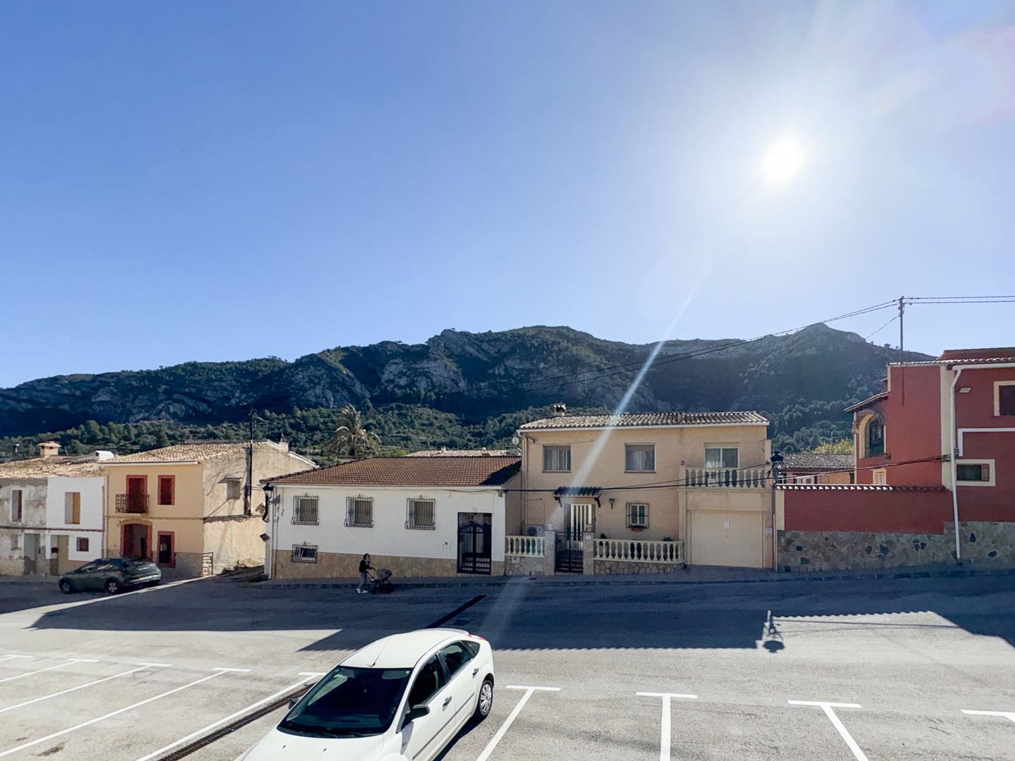 3 sypialnia Dom na sprzedaż w Llosa de Camacho z basenem garażem - 215 000 € (Ref: 9935962)