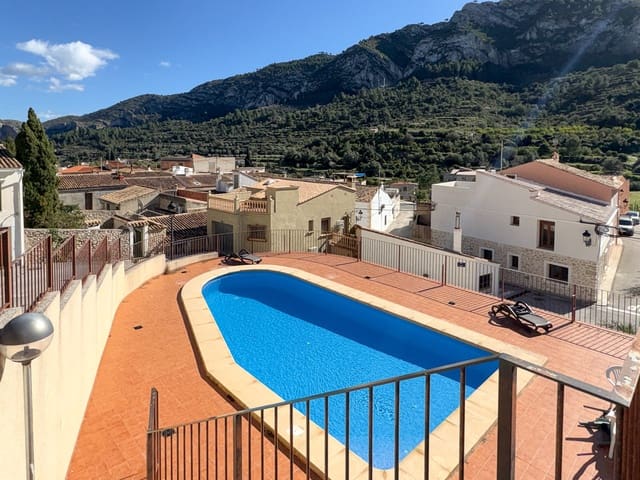3 sypialnia Dom na sprzedaż w Llosa de Camacho, Alcalalí / Alcanalí z basenem garażem - 215 000 € (Ref: 9935962)