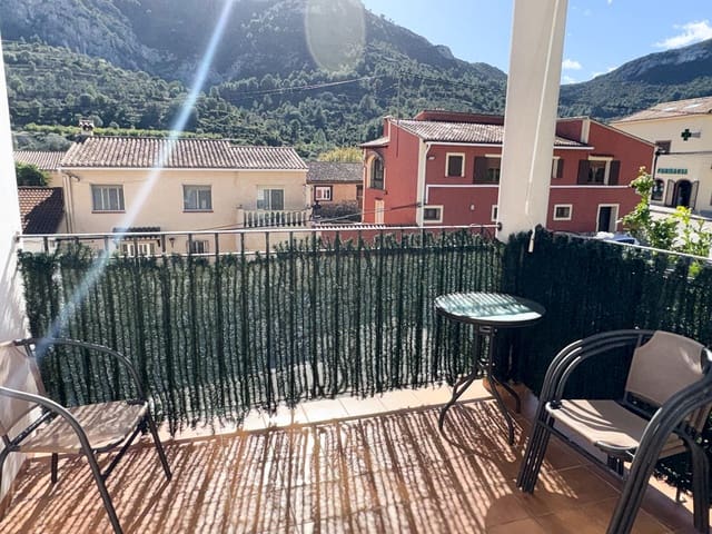 3 sypialnia Dom na sprzedaż w Llosa de Camacho, Alcalalí / Alcanalí z basenem garażem - 215 000 € (Ref: 9935962)
