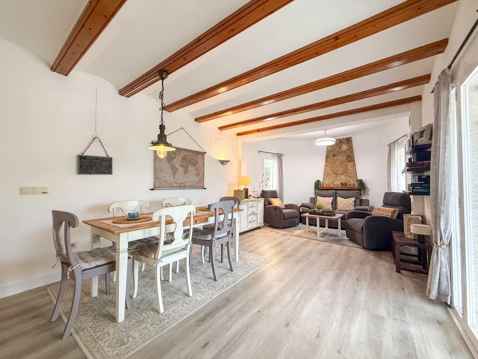 3 soverom Villa til salgs i Orba med svømmebasseng garasje - € 440 000 (Ref: 9980213)