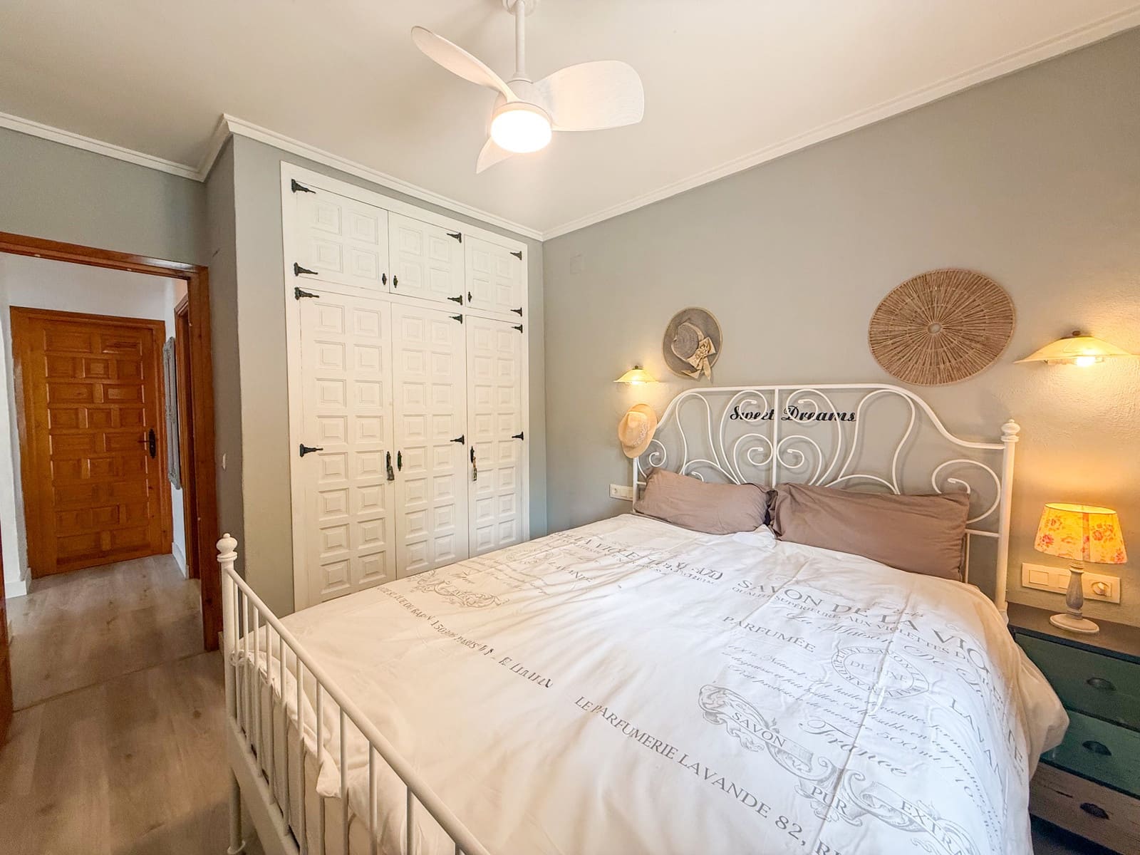 3 soverom Villa til salgs i Orba med svømmebasseng garasje - € 440 000 (Ref: 9980213)