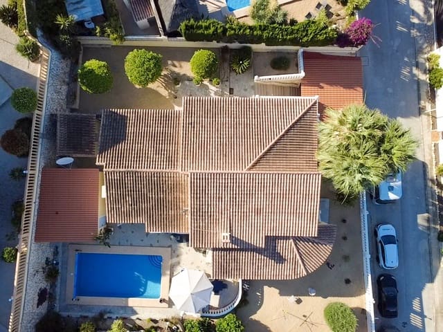3 Zimmer Villa zu verkaufen in Benitachell / Benitatxell mit Pool Garage - 649.000 € (Ref: 9982673)