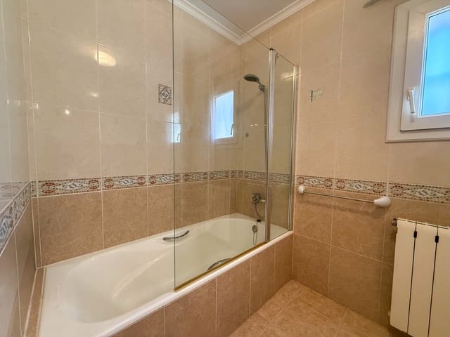3 Zimmer Villa zu verkaufen in Benitachell / Benitatxell mit Pool Garage - 649.000 € (Ref: 9982673)