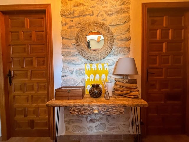 3 bedroom Townhouse for sale in Tormos - € 340,000 (Ref: 9982674)