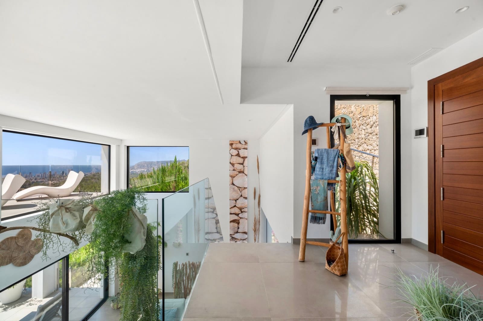 4 soverom Villa til salgs i Benissa med svømmebasseng garasje - € 2 350 000 (Ref: 9982675)