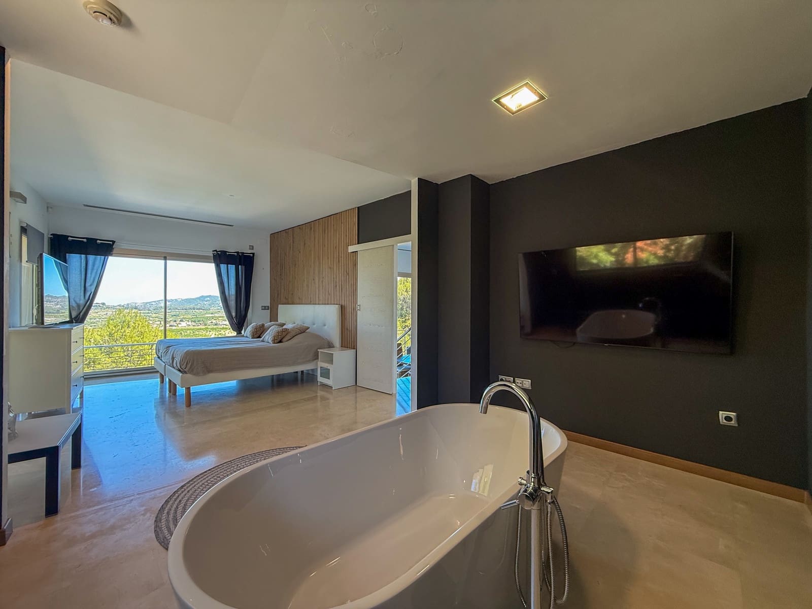 4 slaapkamer Villa te koop in Ador met zwembad - € 1.050.000 (Ref: 9982676)