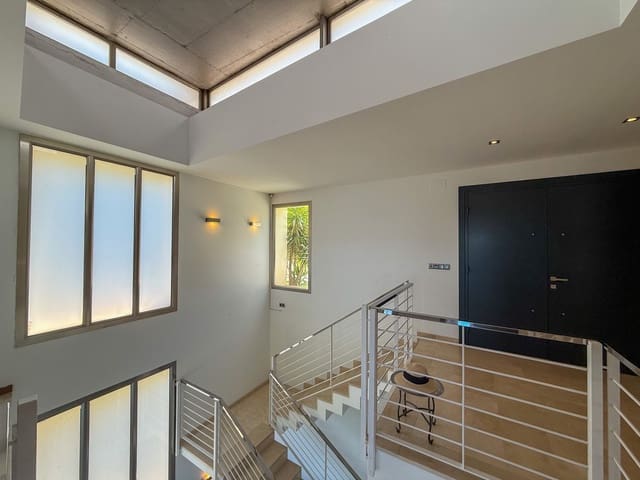 4 slaapkamer Villa te koop in Ador met zwembad - € 1.050.000 (Ref: 9982676)