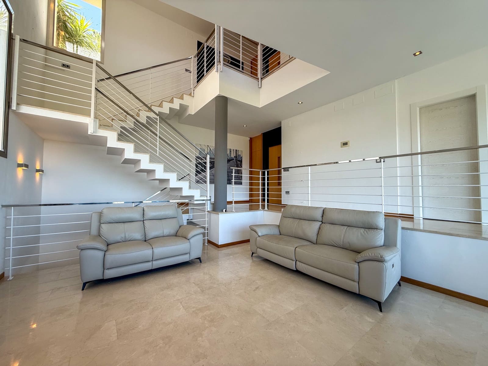 4 slaapkamer Villa te koop in Ador met zwembad - € 1.050.000 (Ref: 9982676)