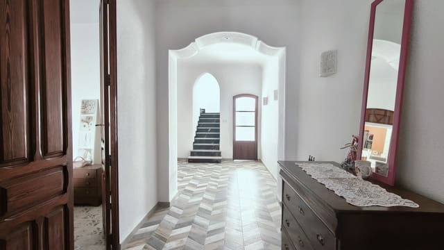 4 bedroom Townhouse for sale in Pego with garage - € 310,000 (Ref: 9996698)