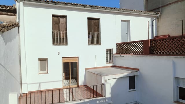 4 bedroom Townhouse for sale in Pego with garage - € 310,000 (Ref: 9996698)