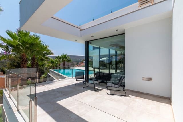 Villa til salg i Javea / Xabia med swimmingpool garage - € 1.620.000 (Ref: 9999543)