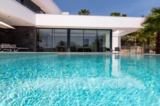 Villa til salg i Javea / Xabia med swimmingpool garage - € 1.620.000 (Ref: 9999543)