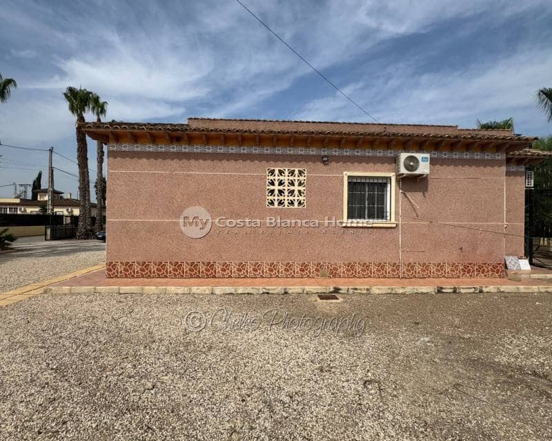 3 chambre Villa/Maison à vendre à Catral avec piscine garage - 325 000 € (Ref: 10000032)
