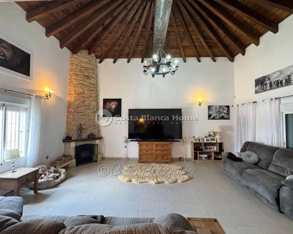 3 Zimmer Finca/Landgut zu verkaufen in Catral mit Pool - 524.900 € (Ref: 10034343)