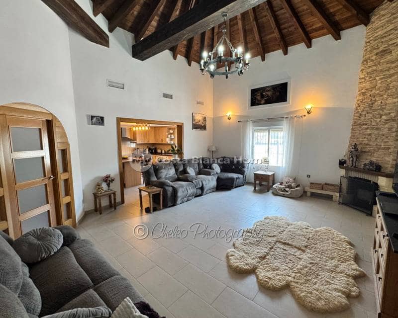 3 bedroom Finca/Country House for sale in Catral with pool - € 524,900 (Ref: 10034343)
