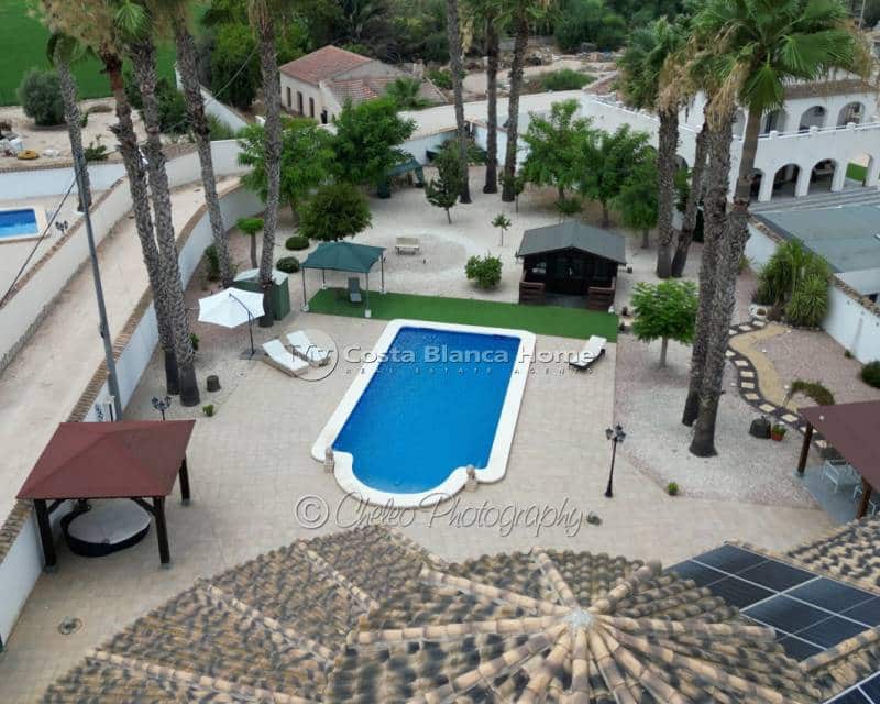3 bedroom Finca/Country House for sale in Catral with pool - € 524,900 (Ref: 10034343)