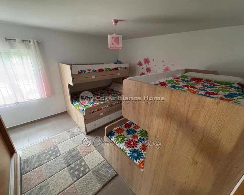 8 Zimmer Villa zu verkaufen in Catral mit Pool Garage - 799.990 € (Ref: 10039266)