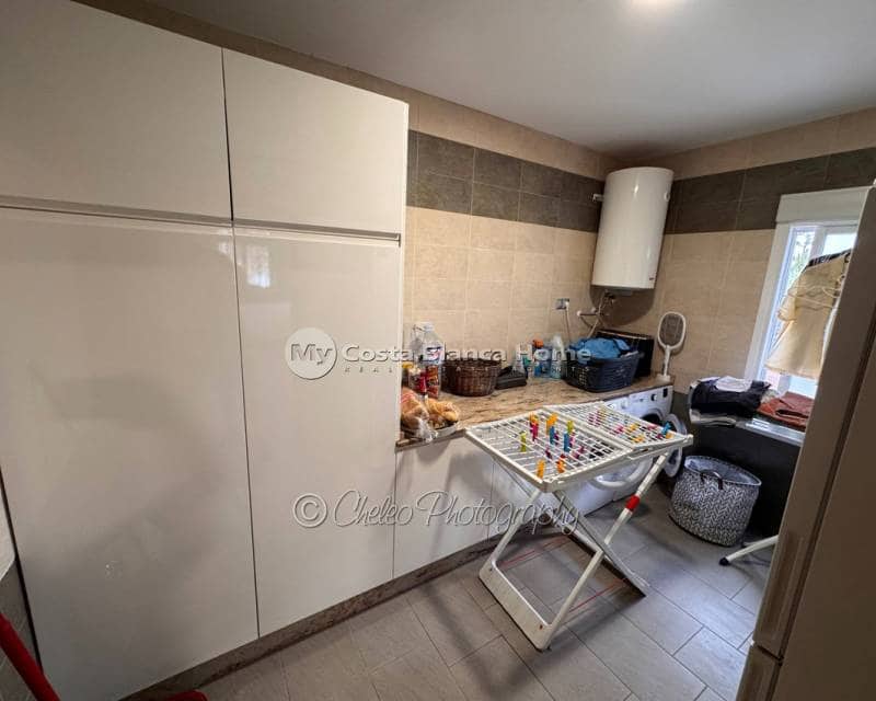 8 Zimmer Villa zu verkaufen in Catral mit Pool Garage - 799.990 € (Ref: 10039266)