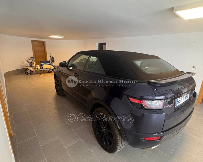8 Zimmer Villa zu verkaufen in Catral mit Pool Garage - 799.990 € (Ref: 10039266)